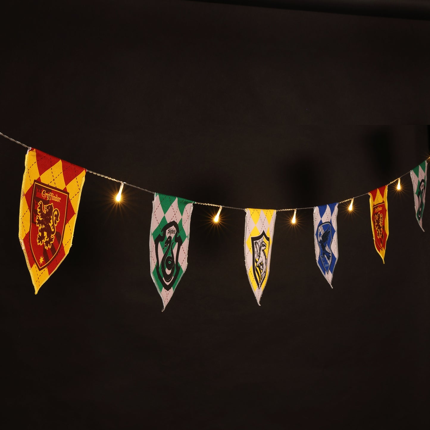 8 Quidditch Bunting Lights
