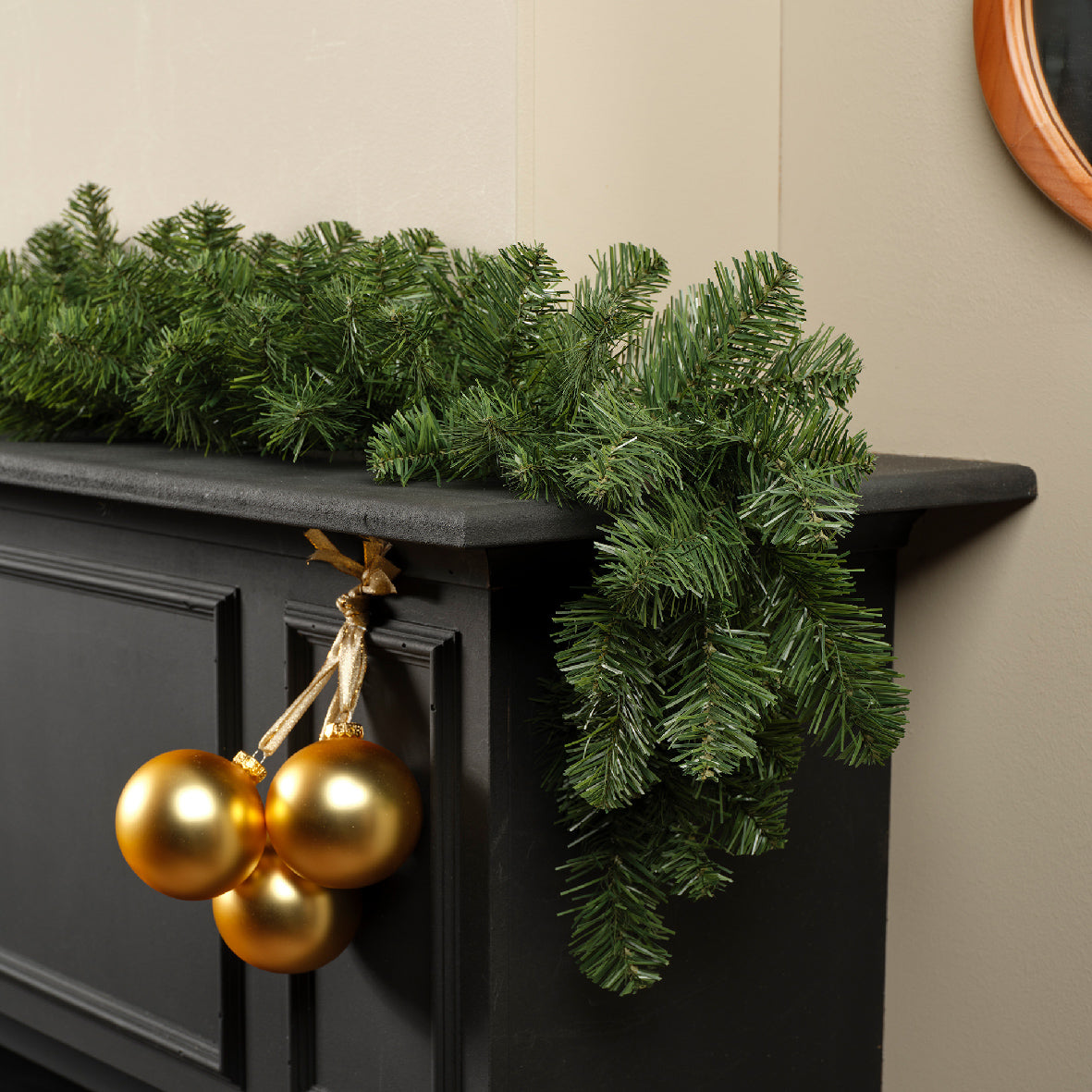 Christmas Imperial Garland 2.7m