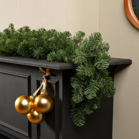 Christmas Imperial Garland 2.7m