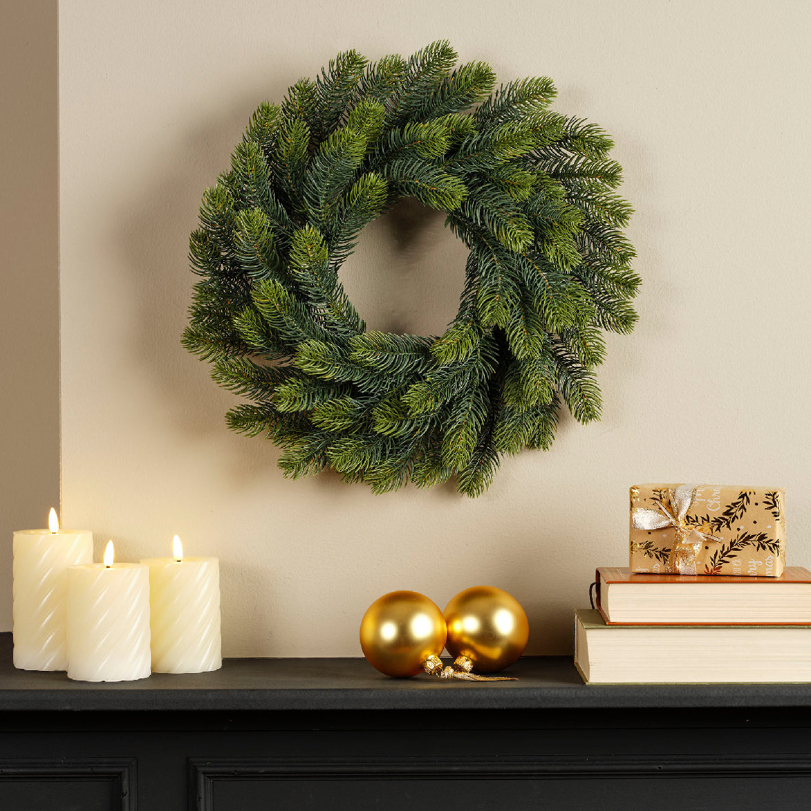 Everlands Winnipeg Real Look Christmas Wreath 50cm