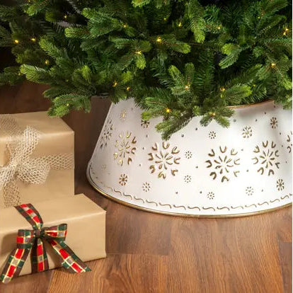 White with Gold Snow Flakes Christmas Tree Skirt 57cm