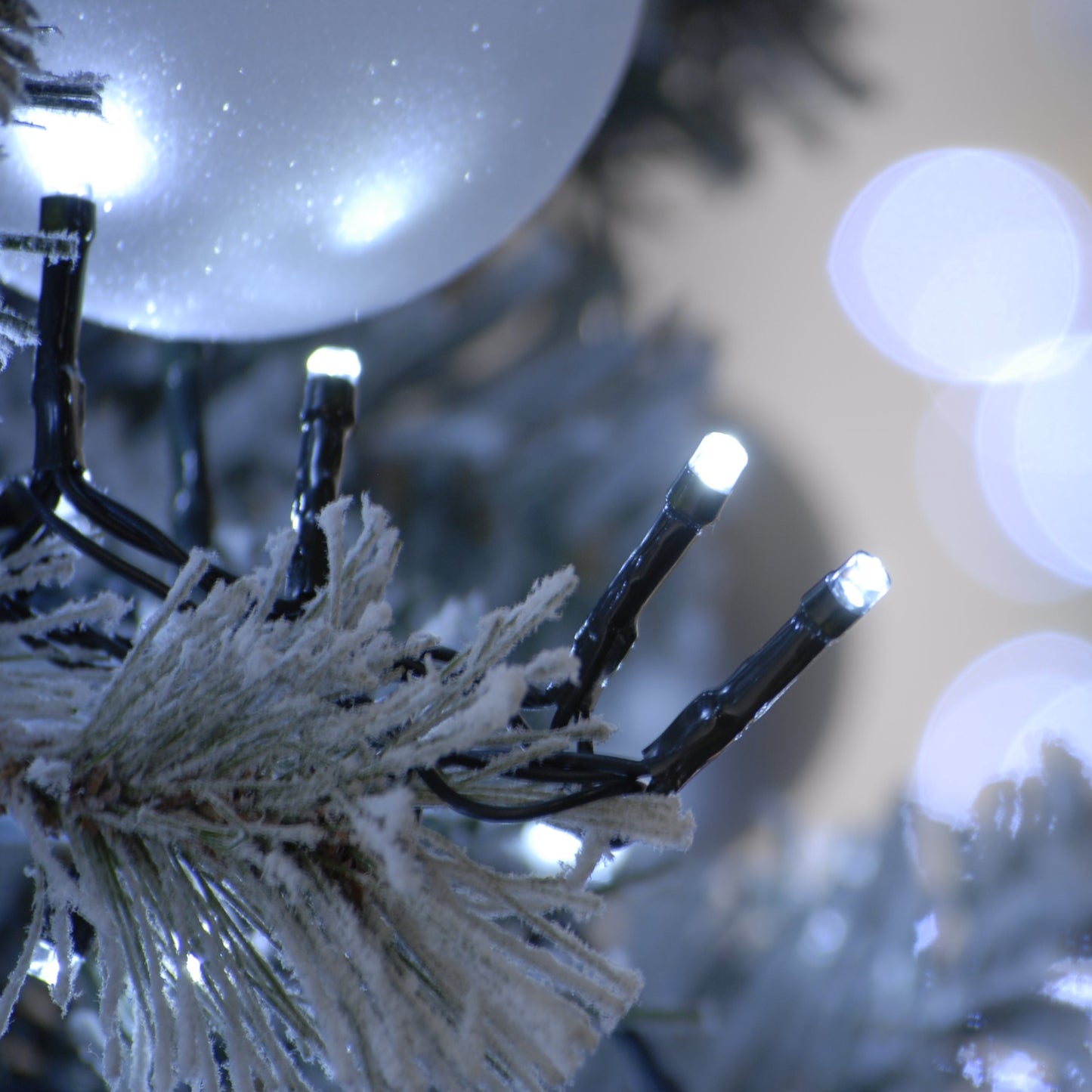 Festive 1000 White Firefly Christmas Lights