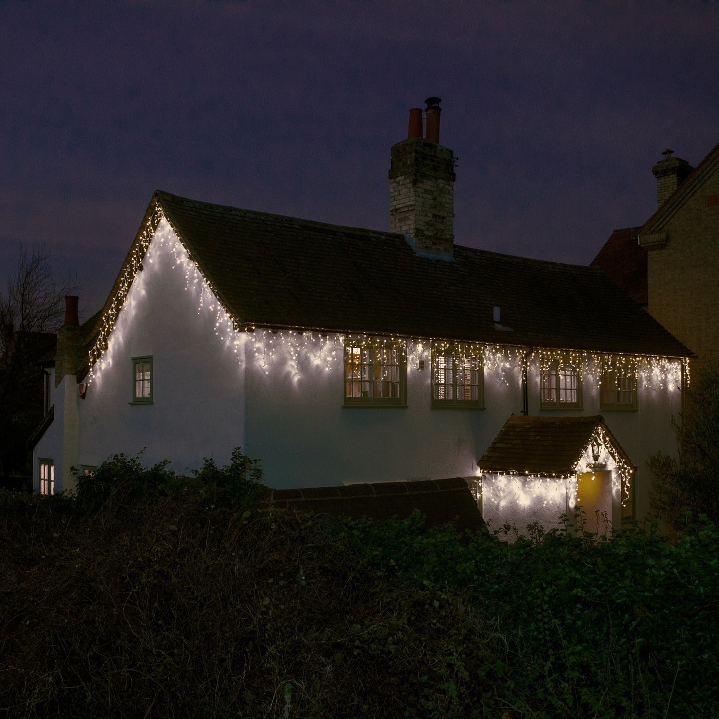 Noma 480 White Snowing Icicle Lights 10.2m