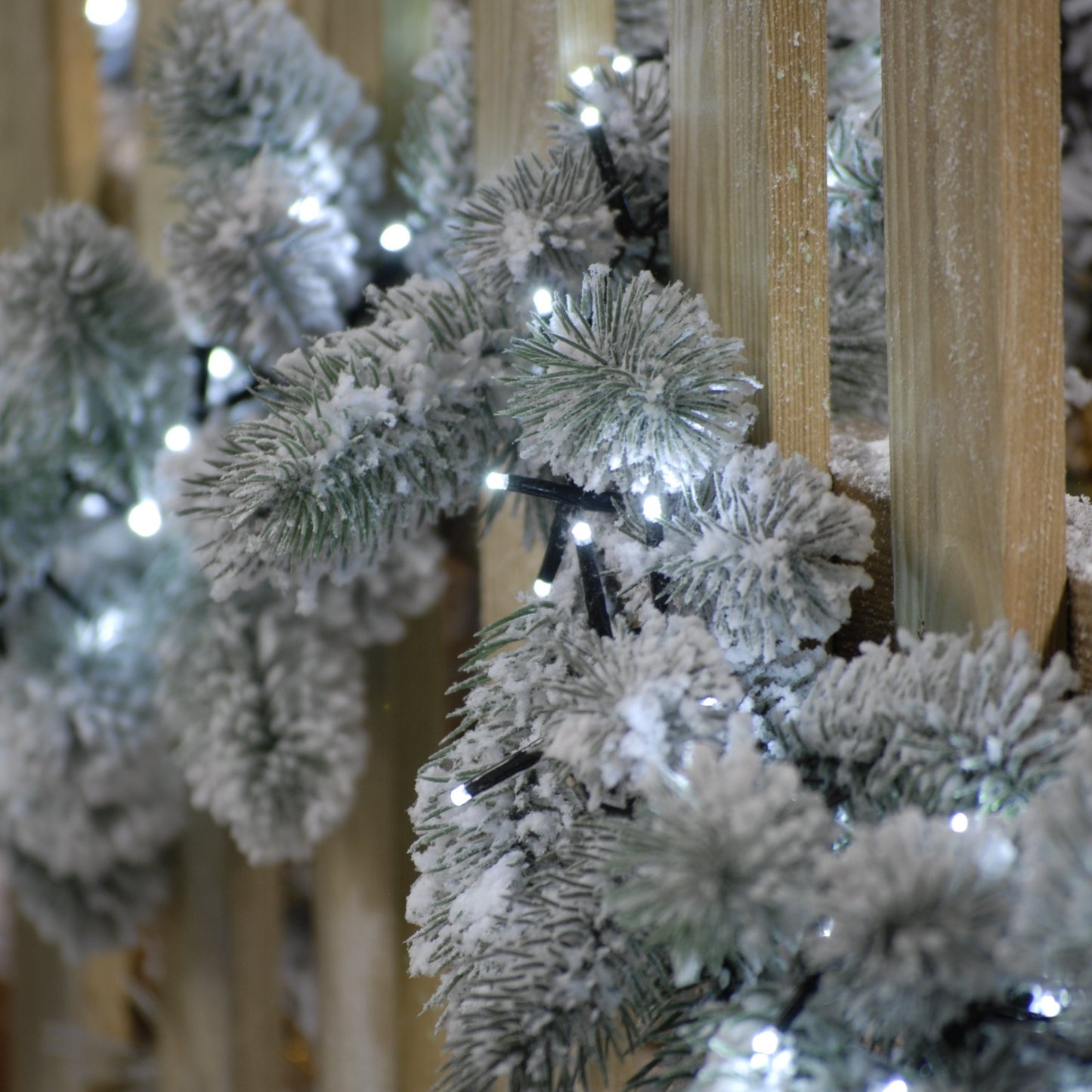 Festive 2000 Cold White Christmas Sparkle Lights