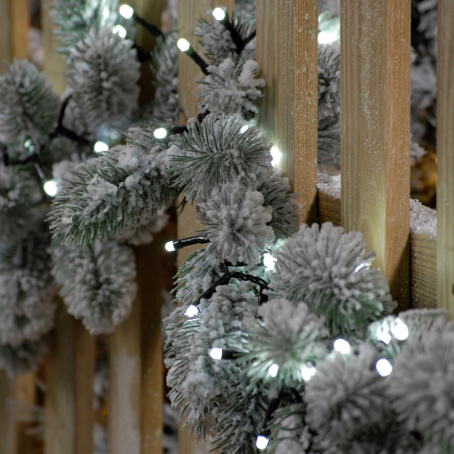 Festive 520 White Glow Worm Christmas Lights